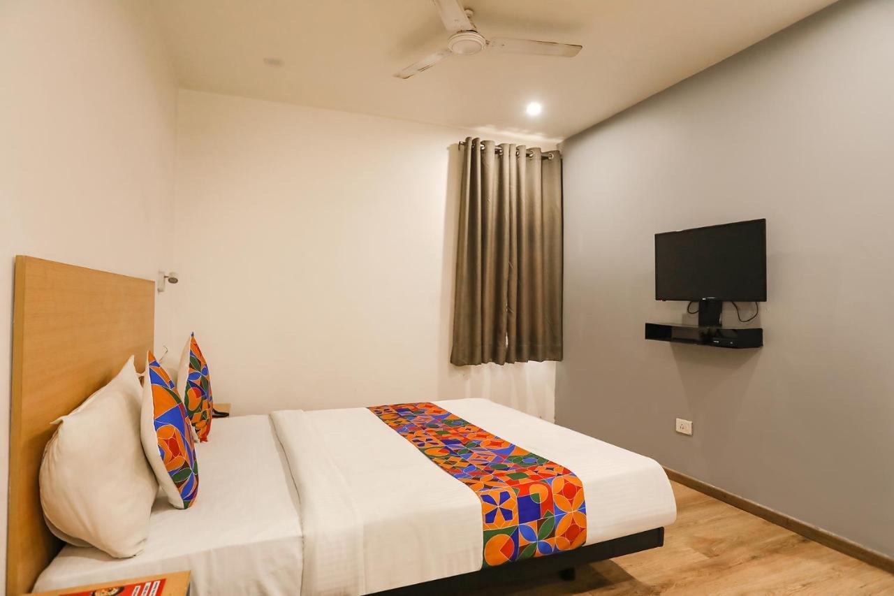 Fabhotel Golden World Ghaziabad Eksteriør bilde