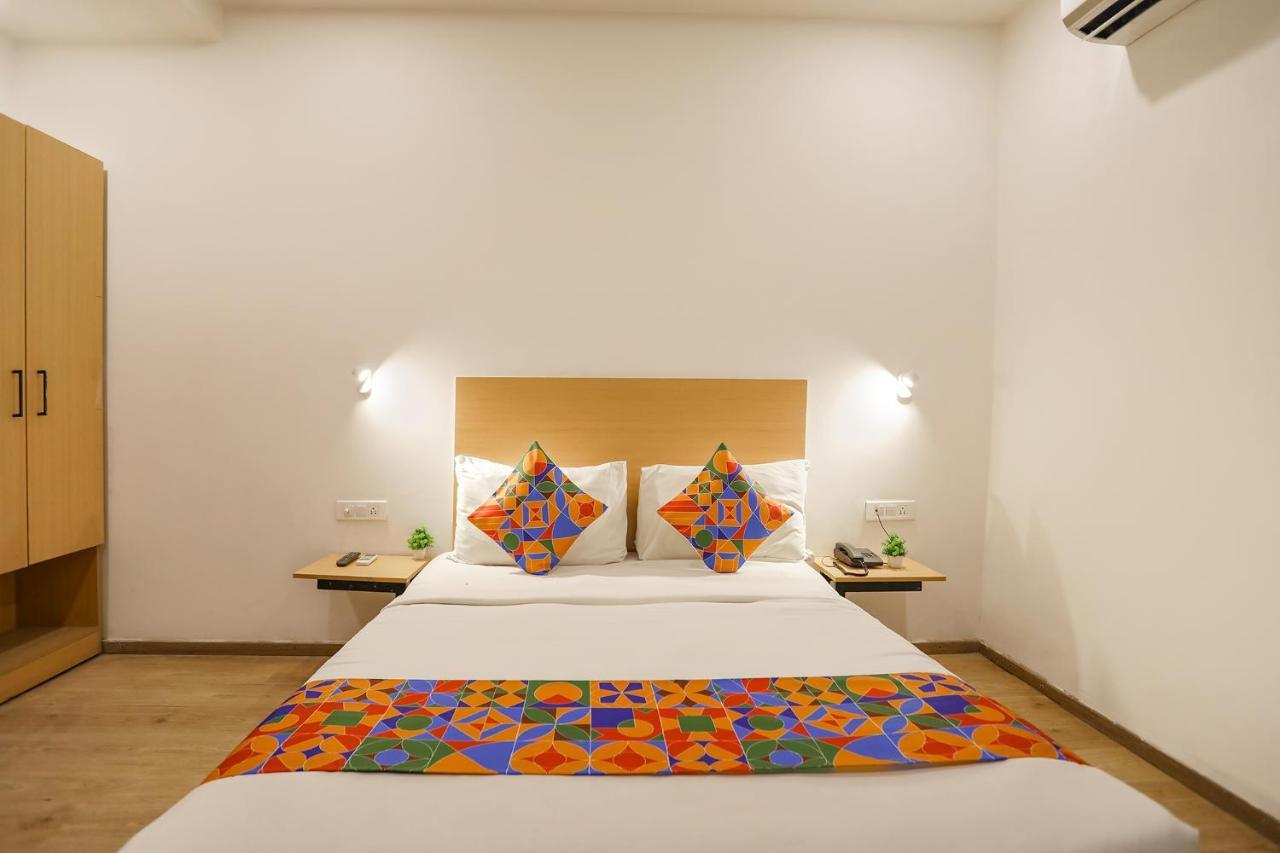 Fabhotel Golden World Ghaziabad Eksteriør bilde