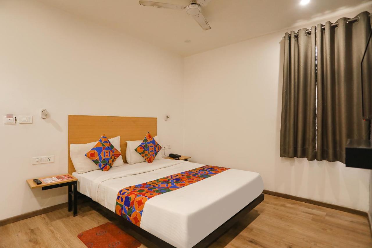 Fabhotel Golden World Ghaziabad Eksteriør bilde
